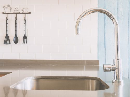 Top Benefits of Hiring a Professional for Your Belated Spring Cleaning