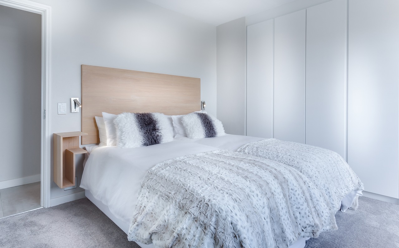 modern minimalist bedroom, bed, bedroom